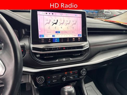 Used 2022 Jeep Compass Trailhawk w/ Trailhawk Elite Group AWD/4WD image 8