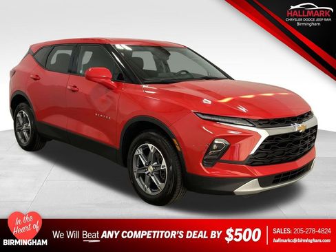 Used 2023 Chevrolet Blazer LT image 1