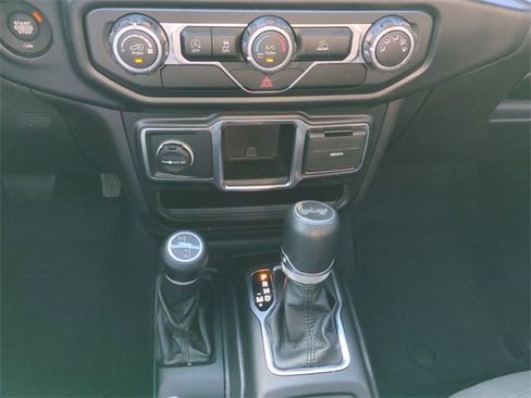 Used 2021 Jeep Wrangler Sport image 20