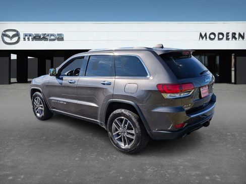 Used 2021 Jeep Grand Cherokee Limited w/ Luxury Group II image 3