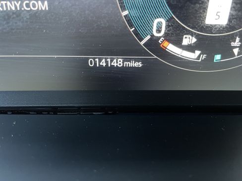 Certified 2025 Land Rover Discovery Sport Dynamic SE AWD/4WD image 25