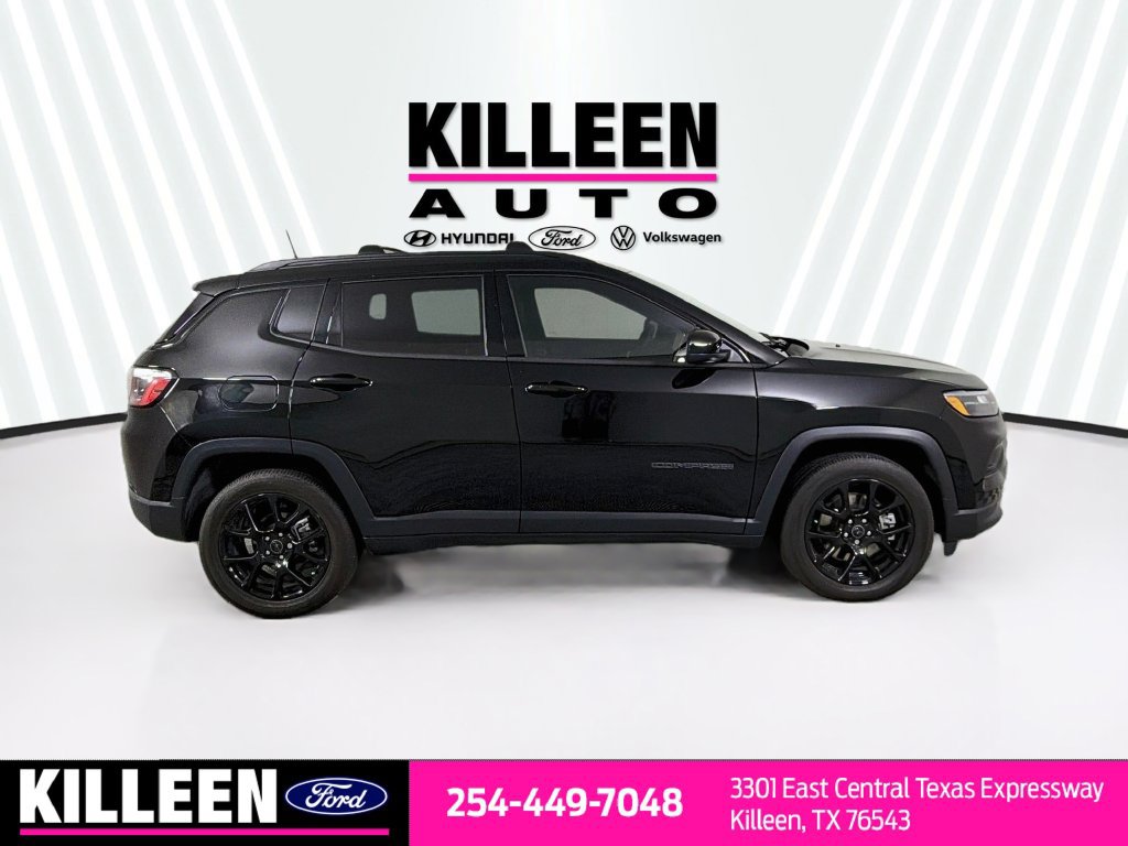 Used 2026 Jeep Compass Latitude AWD/4WD image 10