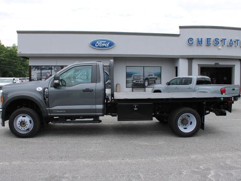 Used 2024 Ford F550 4x4 Regular Cab Super Duty image 1