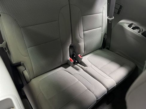 Used 2020 GMC Acadia SLE FWD image 15