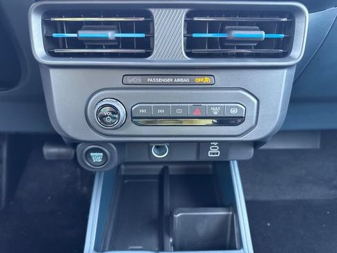 New 2026 Ford Maverick Lobo AWD/4WD image 31