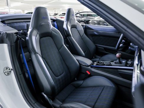 New 2026 Porsche 911 Carrera T image 28