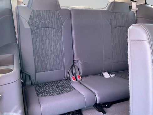 Used 2015 Chevrolet Traverse LS FWD image 29