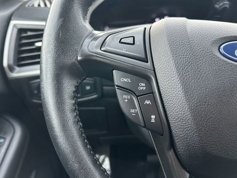 Used 2022 Ford Edge SEL w/ Cargo Accessory Package image 17