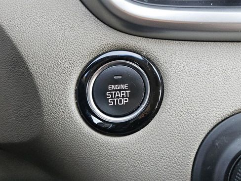 Used 2019 Kia Sorento EX image 16