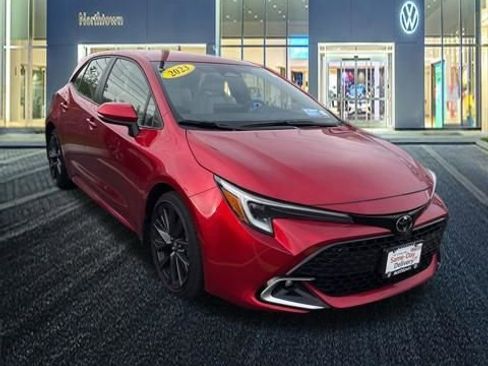 Used 2023 Toyota Corolla XSE FWD image 3