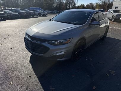 Used 2025 Chevrolet Malibu LT w/ Sport Edition