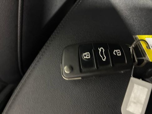 Used 2021 Audi Q3 2.0T Premium w/ Convenience Package image 38