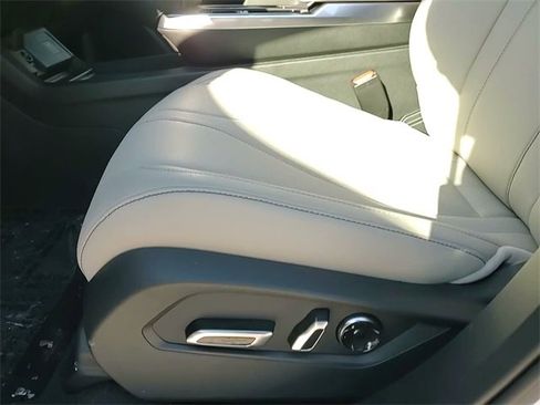 New 2026 Acura RDX SH-AWD image 15