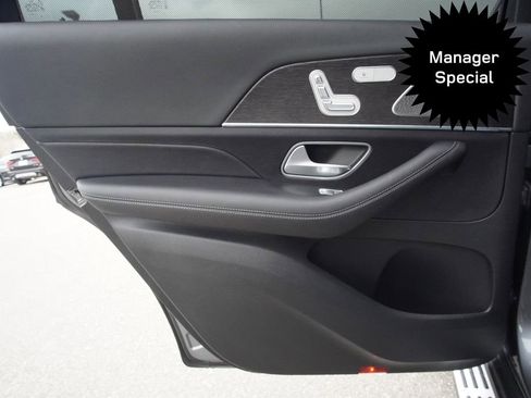 Used 2022 Mercedes-Benz GLS 450 4MATIC image 28
