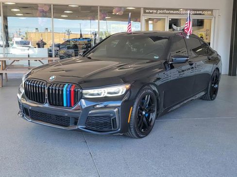 Used 2020 BMW 740i xDrive w/ M Sport Package image 4