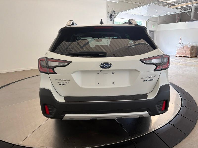 Used 2020 Subaru Outback Touring w/ Popular Package #2 AWD/4WD image 4