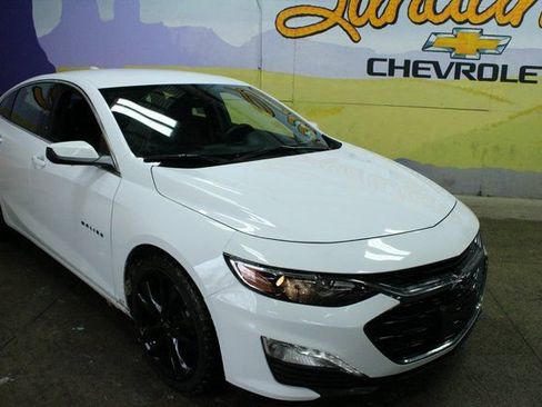 Used 2023 Chevrolet Malibu LT w/ Sport Edition FWD image 4