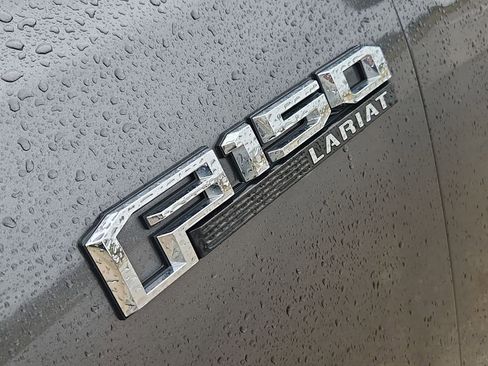 Used 2019 Ford F150 Lariat image 32