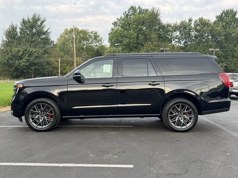 New 2025 Ford Expedition Max Platinum w/ Stealth Performance Package image 8