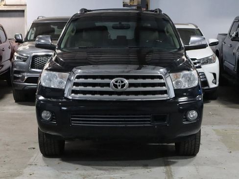 Used 2016 Toyota Sequoia Platinum RWD image 2