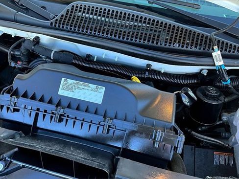 Used 2020 Chevrolet Express 3500 LS image 33