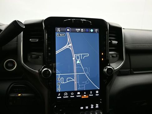 Used 2024 RAM 2500 Laramie w/ Night Edition image 17