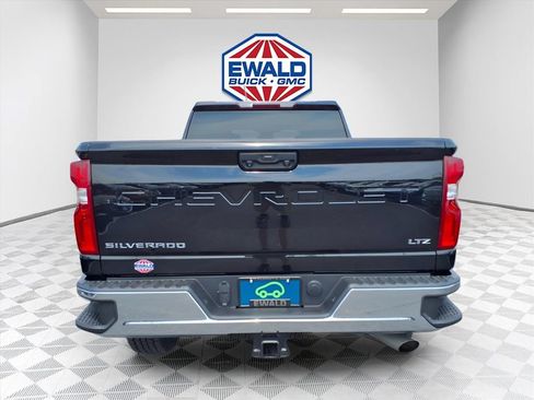 Certified 2024 Chevrolet Silverado 2500 LTZ w/ LTZ Convenience Package AWD/4WD image 8