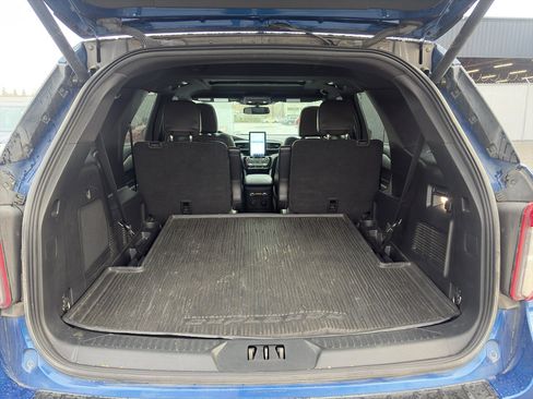 Used 2022 Ford Explorer ST w/ Equipment Group 401A image 9