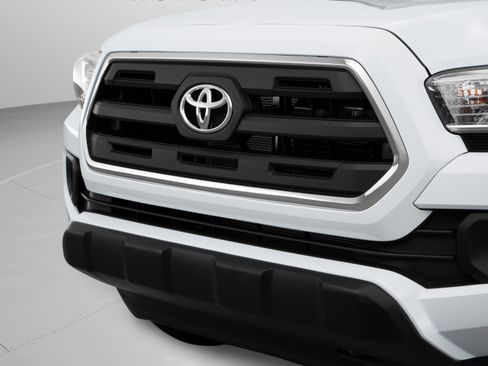 Certified 2016 Toyota Tacoma TRD Off-Road AWD/4WD image 62