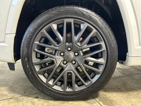 Used 2023 Jeep Compass High Altitude AWD/4WD image 10