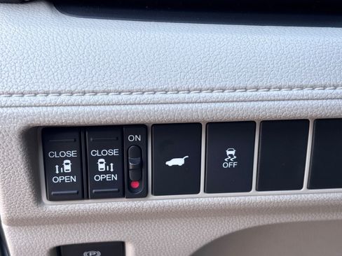 Certified 2025 Honda Odyssey EX-L image 22