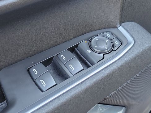 Used 2023 Chevrolet Silverado 1500 RST image 18