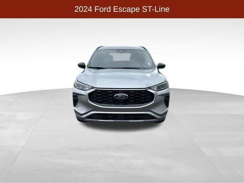 Used 2024 Ford Escape ST-Line AWD/4WD image 2