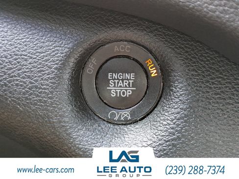 Used 2021 Jeep Cherokee Trailhawk w/ Technology Group AWD/4WD image 27