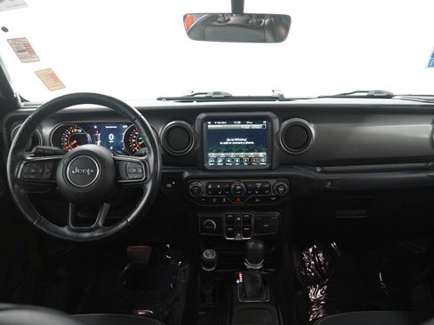 Used 2021 Jeep Gladiator Sport image 16