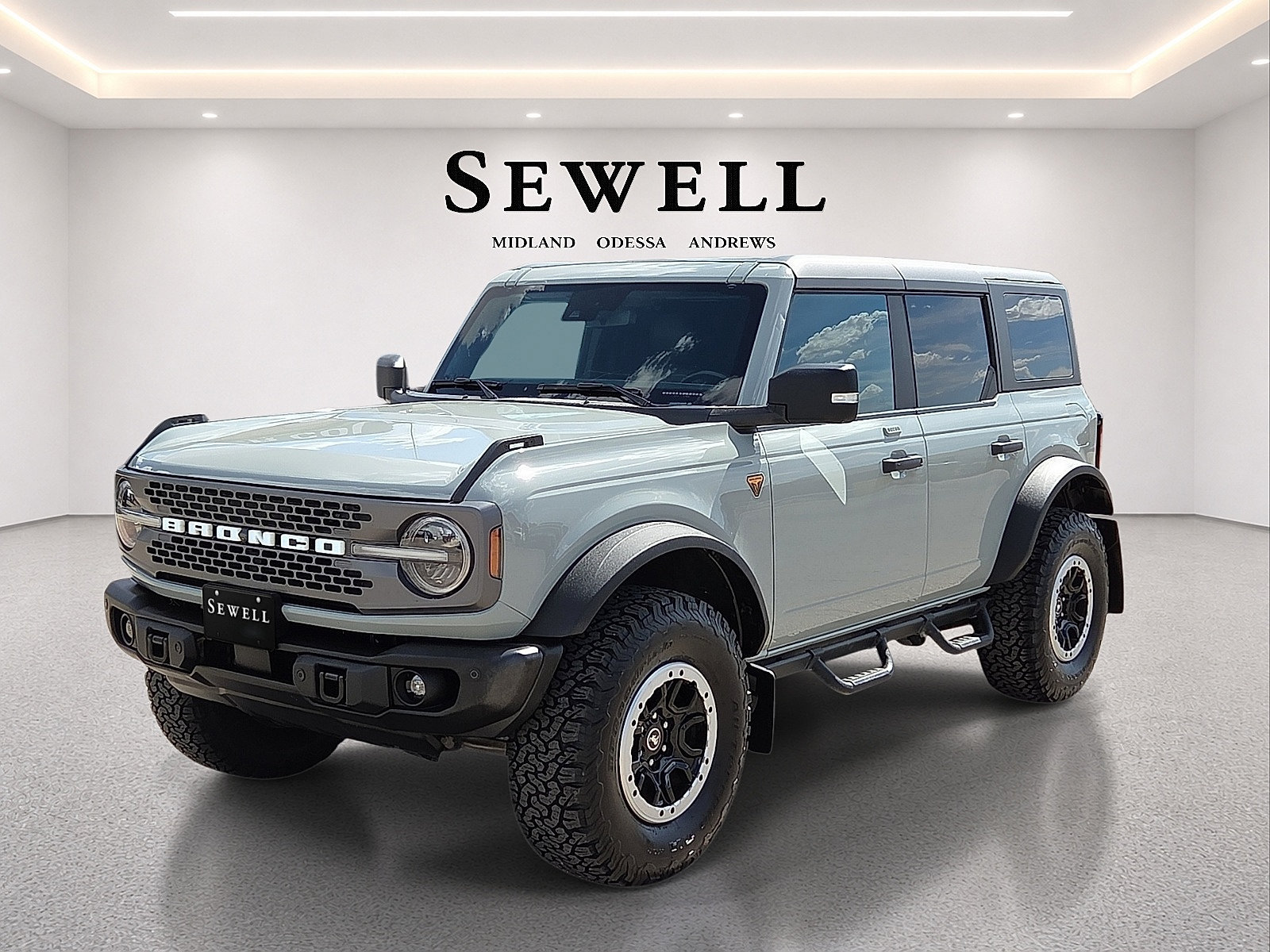 Certified 2023 Ford Bronco Badlands w/ Sasquatch Package AWD/4WD image 1