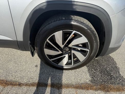 Used 2024 Volkswagen Atlas SE image 29