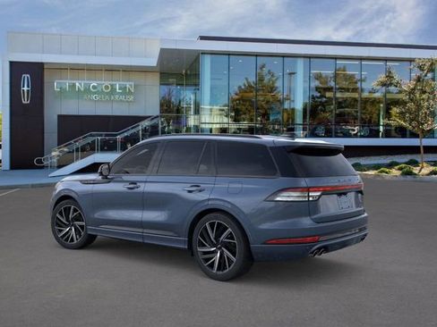 New 2026 Lincoln Aviator Black Label w/ Jet Appearance Package image 4