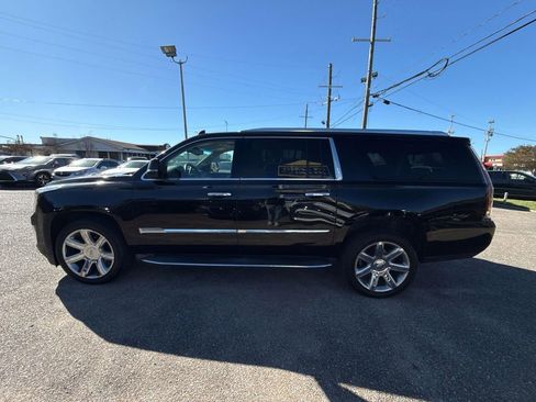 Used 2015 Cadillac Escalade ESV Premium image 4
