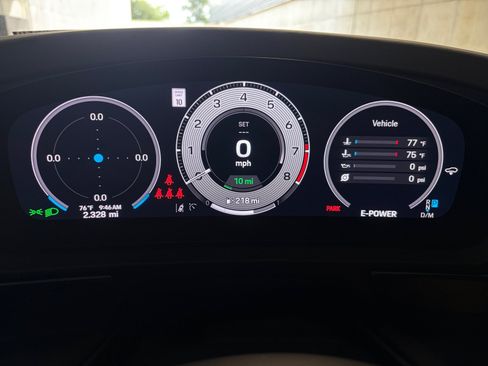 Certified 2026 Porsche Cayenne Turbo AWD/4WD image 6