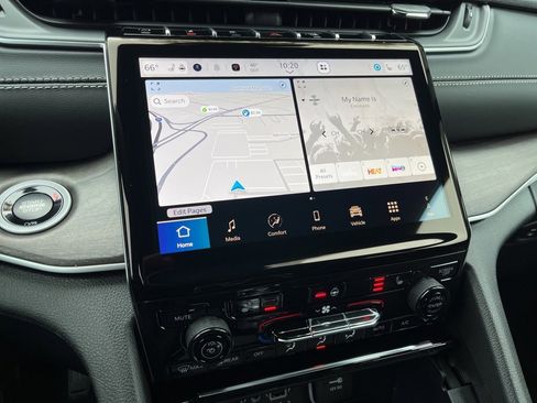 New 2025 Jeep Grand Cherokee L Limited w/ Black Appearance Package image 33