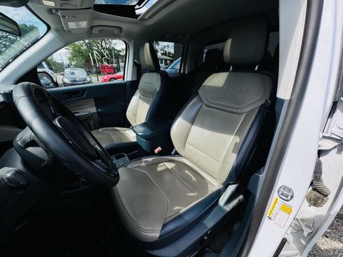 Used 2025 Ford Maverick Lariat AWD/4WD image 15