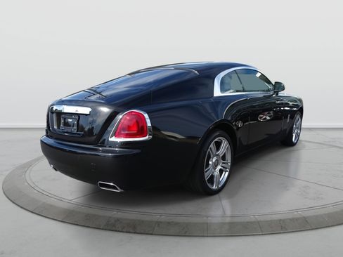Used 2015 Rolls-Royce Wraith image 6