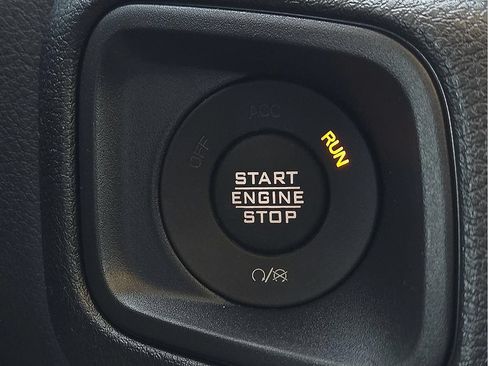 Used 2026 Jeep Wrangler Unlimited Sport AWD/4WD image 16