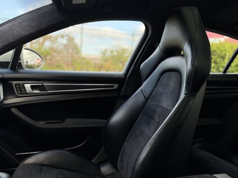 Used 2019 Porsche Panamera GTS AWD/4WD image 23