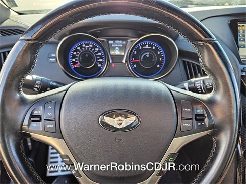 Used 2015 Hyundai Genesis 3.8 image 26