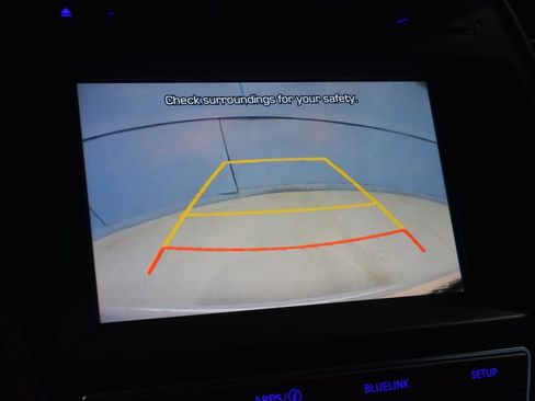 Used 2018 Hyundai Santa Fe Sport image 11