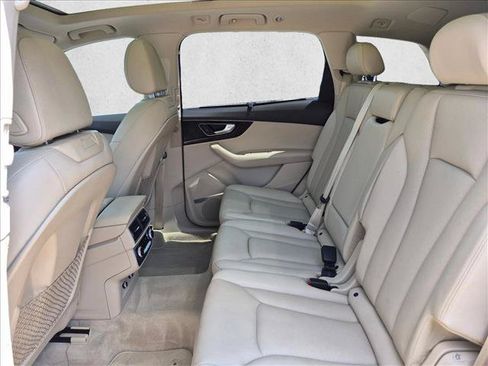 Used 2018 Audi Q7 3.0T Prestige w/ Prestige Package AWD/4WD image 16