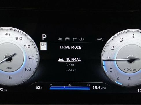 New 2026 Hyundai Elantra Limited image 24