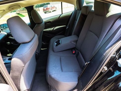 Used 2025 Toyota Corolla LE FWD image 35